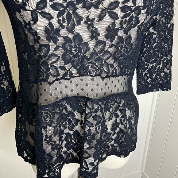 Brand New Hollister Women's XS Black Lace 3/4 Sleeve Shirt Top Sheer - Picture 4 of 16